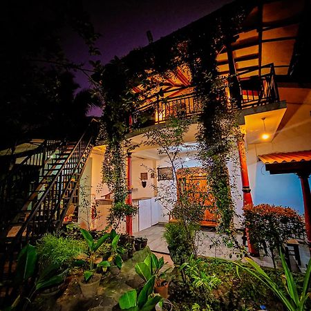 אודוואלאווה Dinesh Safari Homestay מראה חיצוני תמונה