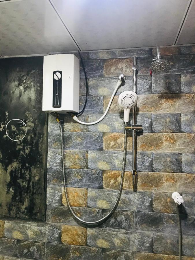 אודוואלאווה Dinesh Safari Homestay מראה חיצוני תמונה