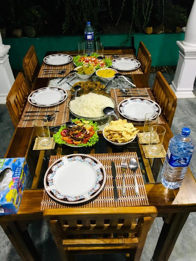 אודוואלאווה Dinesh Safari Homestay מראה חיצוני תמונה